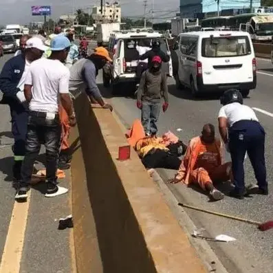 Fallecen dos empleados de obras públicas al ser atropellados durante su jornada laboral