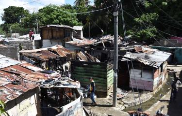 Incendio en Santiago cobra la vida de un niño