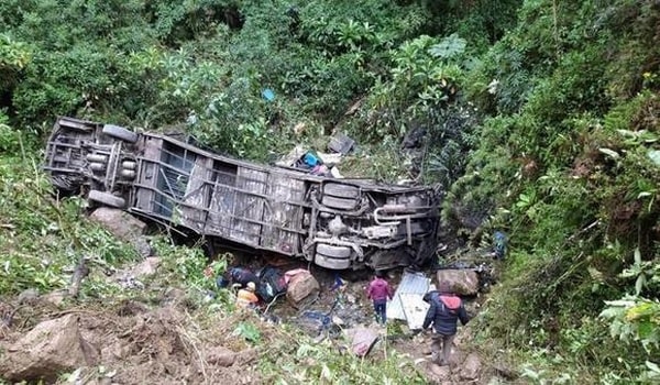 Accidente en Bolivia deja a más de 15 heridos y una persona fallecida