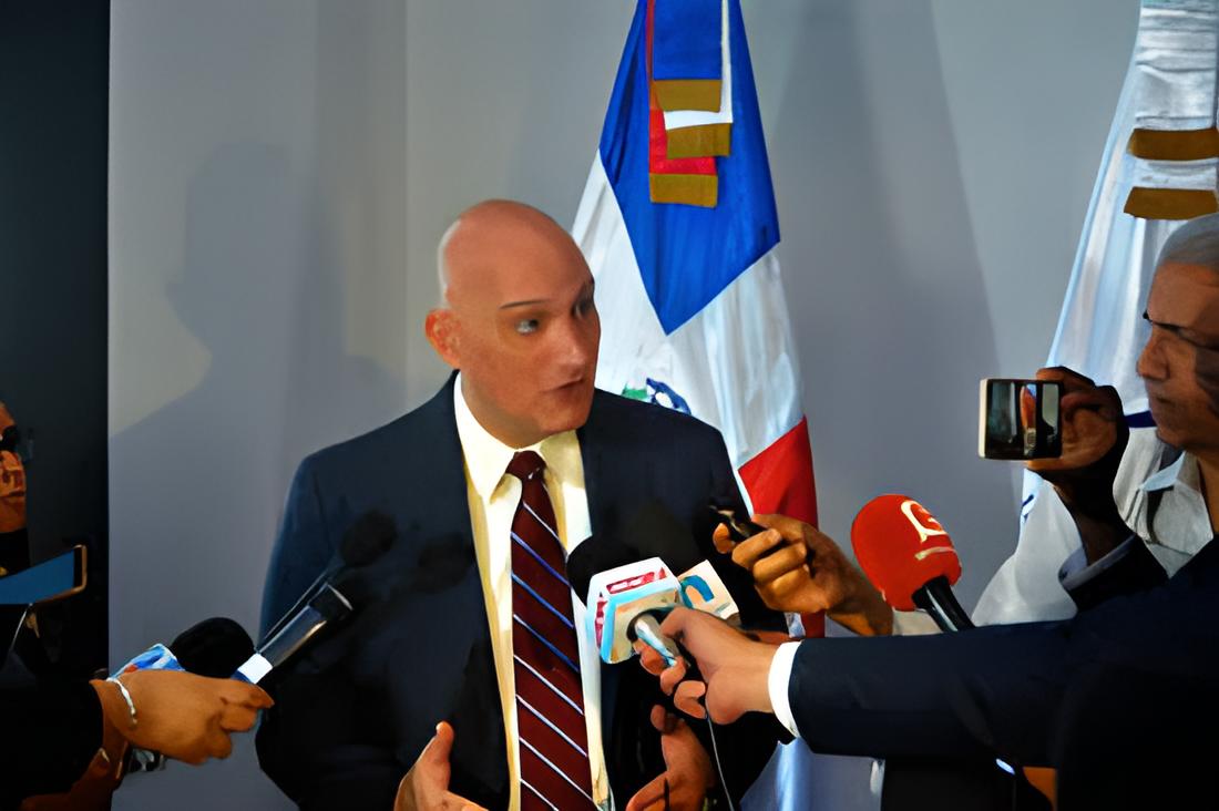 Ministro de Economía dice que en el territorio hay un discurso de rencor y rechazo contra los migrantes