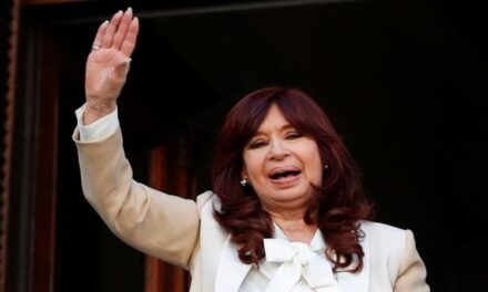 Captan en video el intento de asesinar a Cristina Kirchner