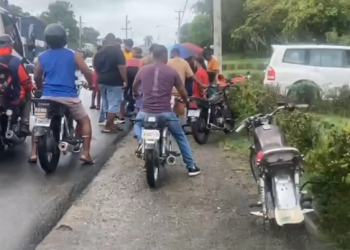 Siniestro vial deja lesionados en Sosúa y genera conflicto con prensa