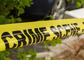 Comunidad de Guerra impactada por pérdida de mujer frente a escuela