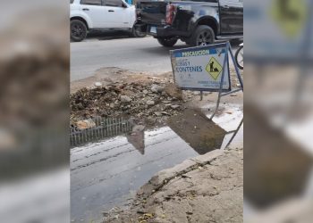 Incidente vial en avenida deja un joven sin existencia y una mujer lesionada