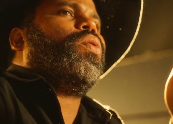 Yeyo la Estaca cautiva con “Pececito amarillo” en Dominicana’s Got Talent