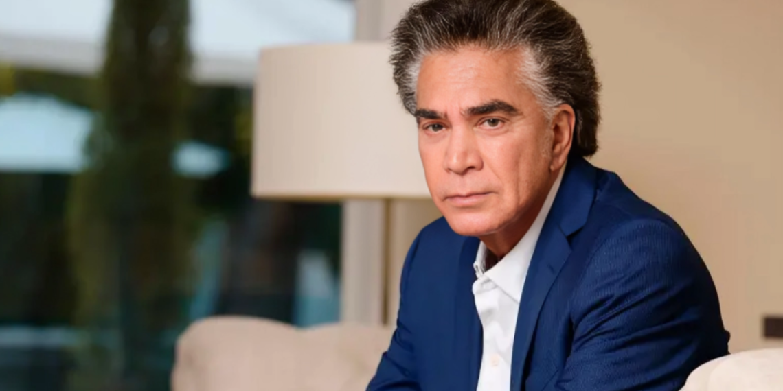 Artista queda fuera de vuelo tras desacuerdo por ubicación de equipaje de mano