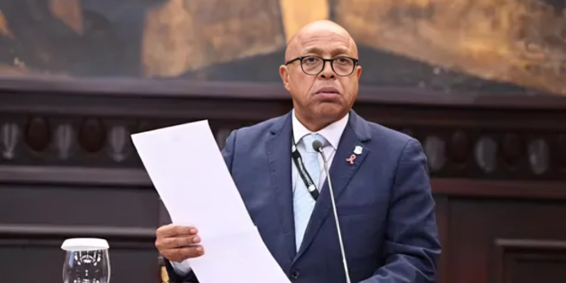 Presidente de la Cámara de Diputados concluye con éxito tratamiento médico