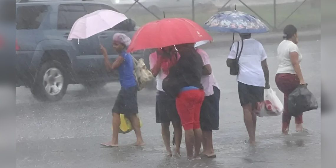 Frente frío provoca descenso de temperaturas y lluvias moderadas