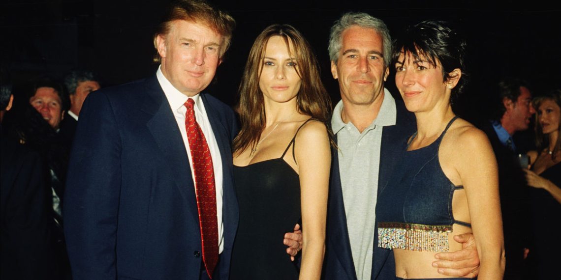 Nuevos correos de Jeffrey Epstein apuntan a que Donald Trump “pasó horas” con una víctima
