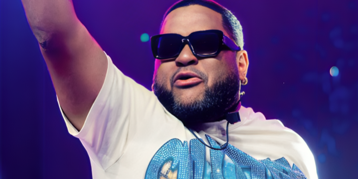 La Fruta recibe sorpresa por su cumpleaños en La Casa de Alofoke 2