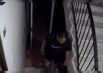 Mujer deja de existir y captan hombre perjudicado en Santiago