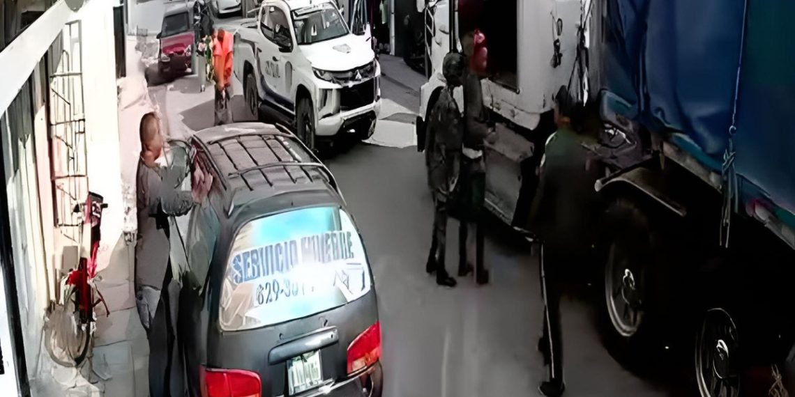 Video muestra incidente entre Policía y conductor en Santo Domingo Este