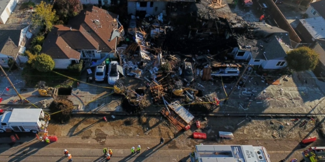 Incidente con gas genera incendio y afecta viviendas en Ashland