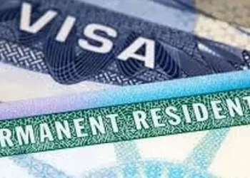 Trump suspende temporalmente lotería de residencia permanente en Estados Unidos