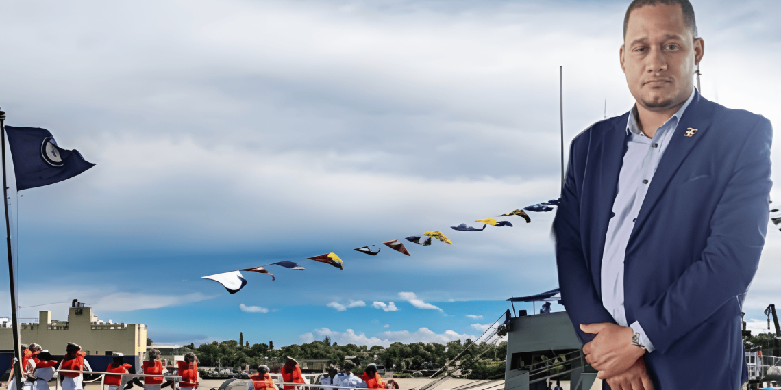 Sargento de la Armada reportado como ausente en Santo Domingo