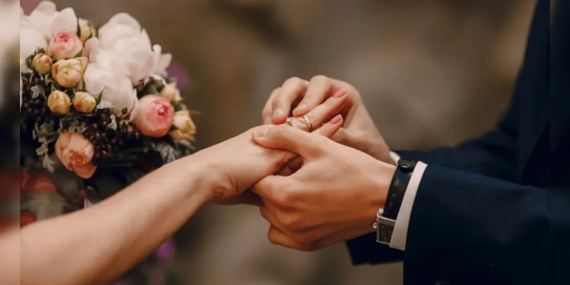 Señales que USCIS evalúa en entrevistas de residencia por matrimonio