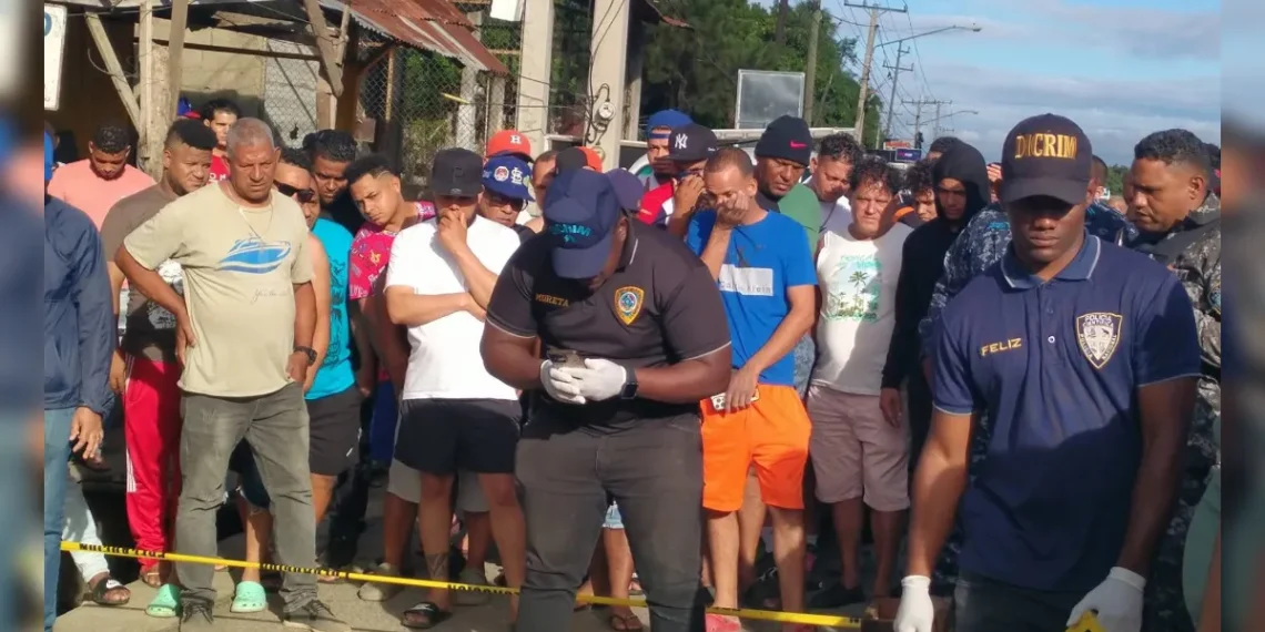 Encuentran masculino sin aliento en carretera de La Vega