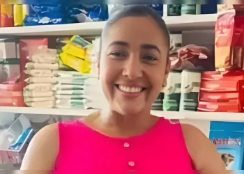 Familia busca apoyo para atender condición médica de joven