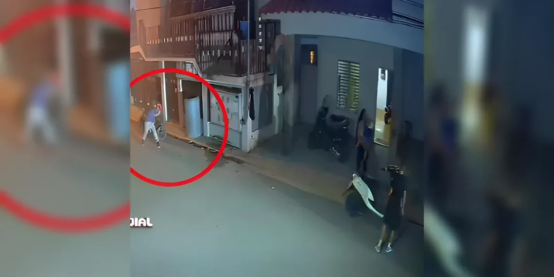 Pequeñín resulta afectado por objeto contundente tras incidente en La Vega