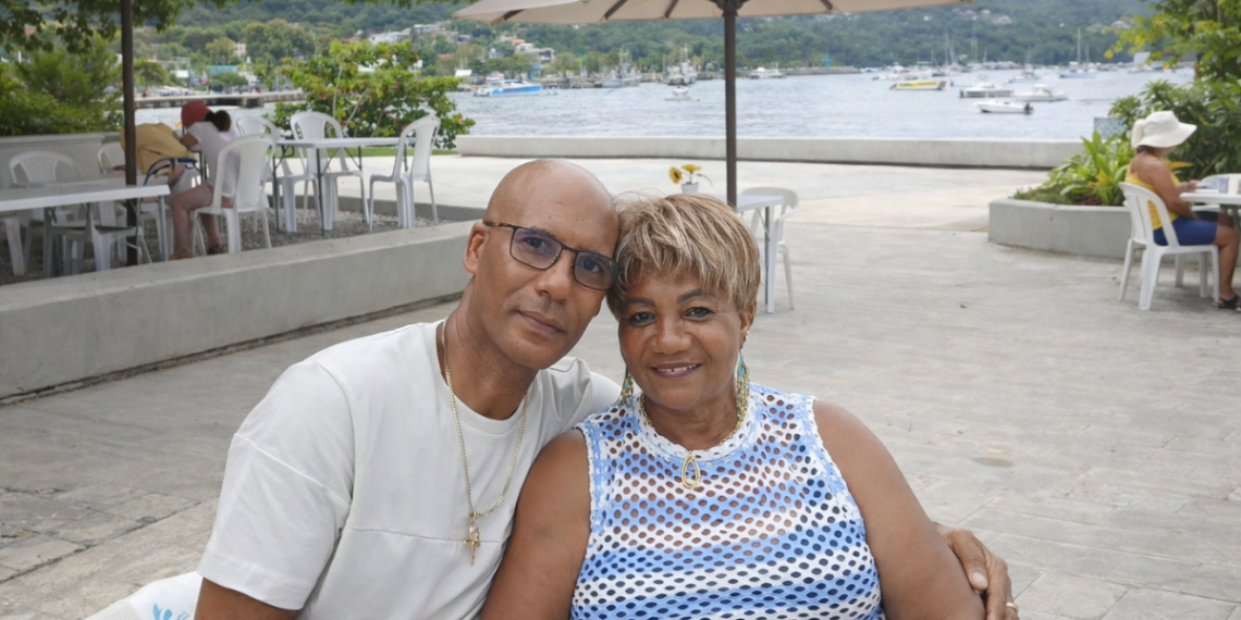 Pareja de dominicanos queda sin aliento tras ser impactada en Aruba