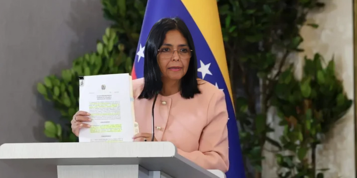 Delcy Rodríguez asume presidencia interina y responde a Trump