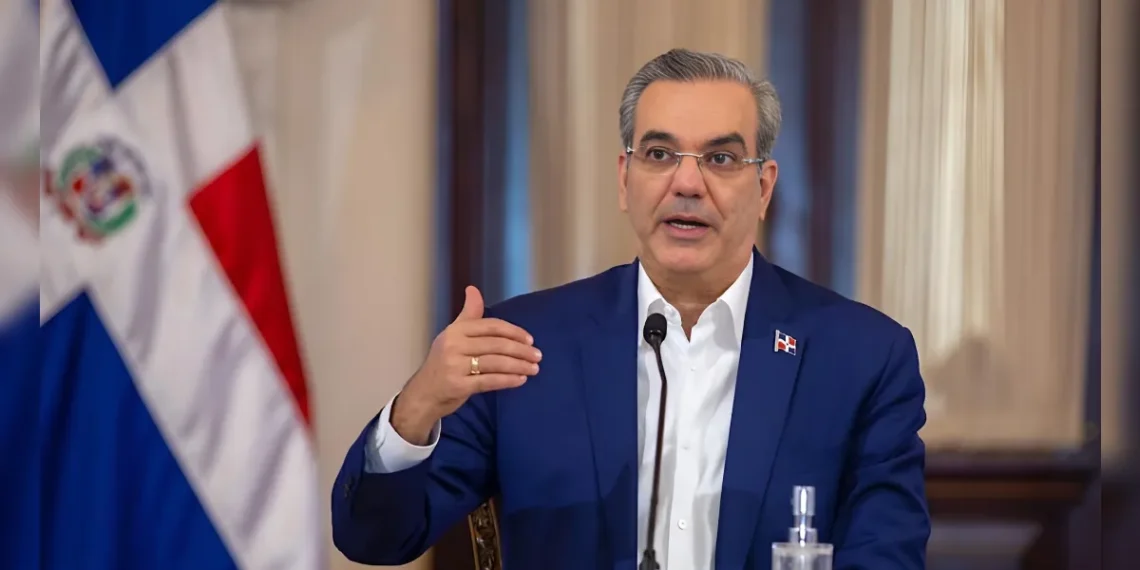 Abinader reafirma postura democrática tras situación de Maduro