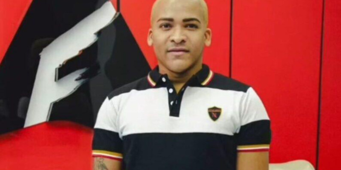 Santiago Matías envía apoyo económico a Melvin TV