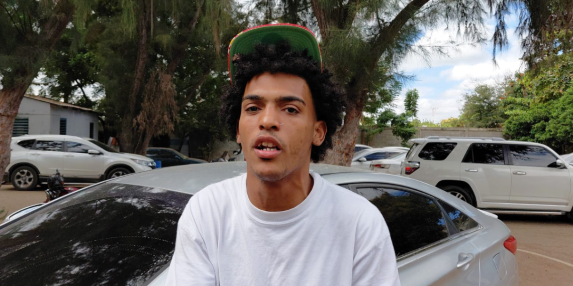 Hombre denuncia presiones de expareja por bienes en Santiago