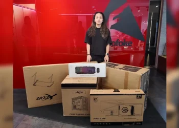 DJ Cocoo recibe computadora gamer tras participar en Live Extendido