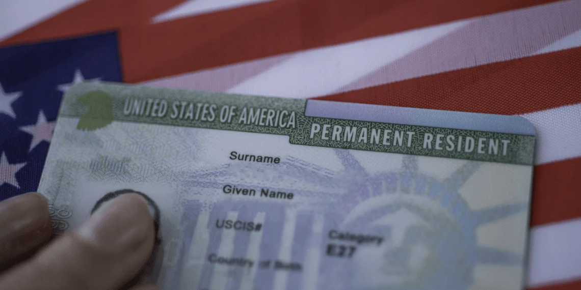 Nuevas medidas complican trámites para matrimonios con estatus migratorio mixto en EE. UU.