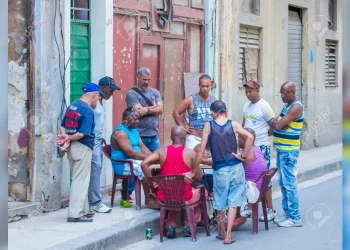 Dos quedan afectados tras incidente en juego de dominó en Los Botados