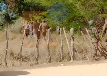 Persecución militar termina con individuo sin aliento en Montecristi