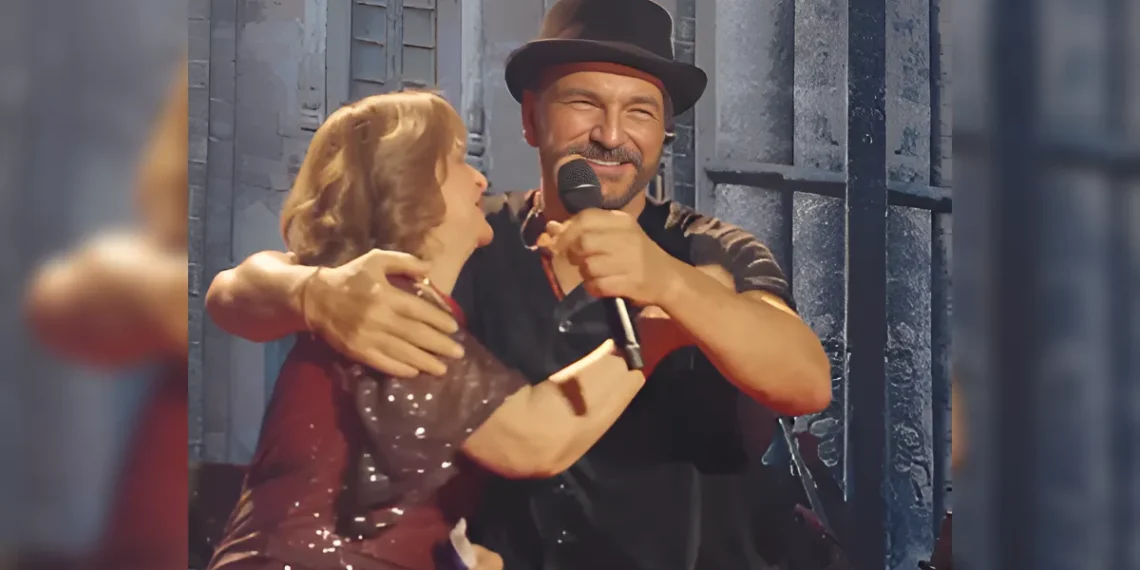 Ricardo Arjona sube fan dominicana al Madison Square Garden