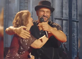 Ricardo Arjona sube fan dominicana al Madison Square Garden