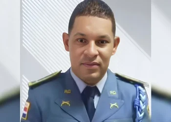 Parte de este mundo oficial pensionado en Los Frailes