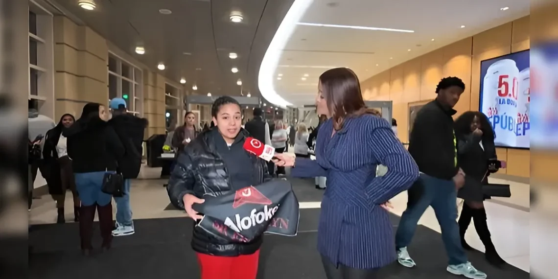 Mujer honra la memoria de su hermano en evento de Alofoke