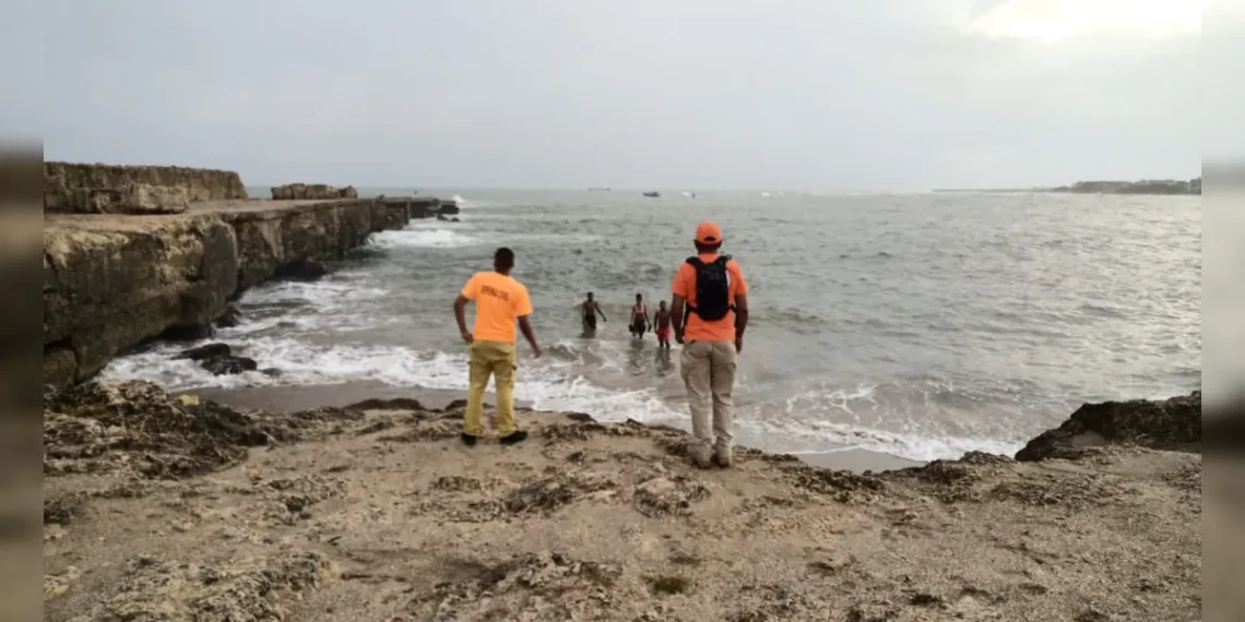 Lo que pasó con unos menores en playa de San Pedro