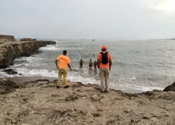 Lo que pasó con unos menores en playa de San Pedro