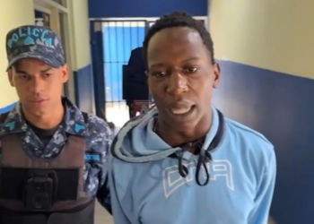 Privan de libertad a joven en SFM acusado de perjudicar a su madre